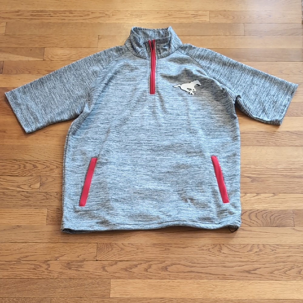 CFL Gray Short-Sleeve Quarter-Zip Pullover with Red Trim no stains or snags